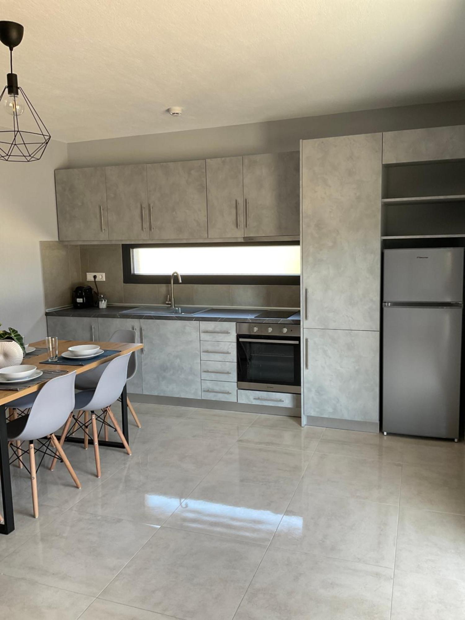 Elinor Apartments Flogita Extérieur photo