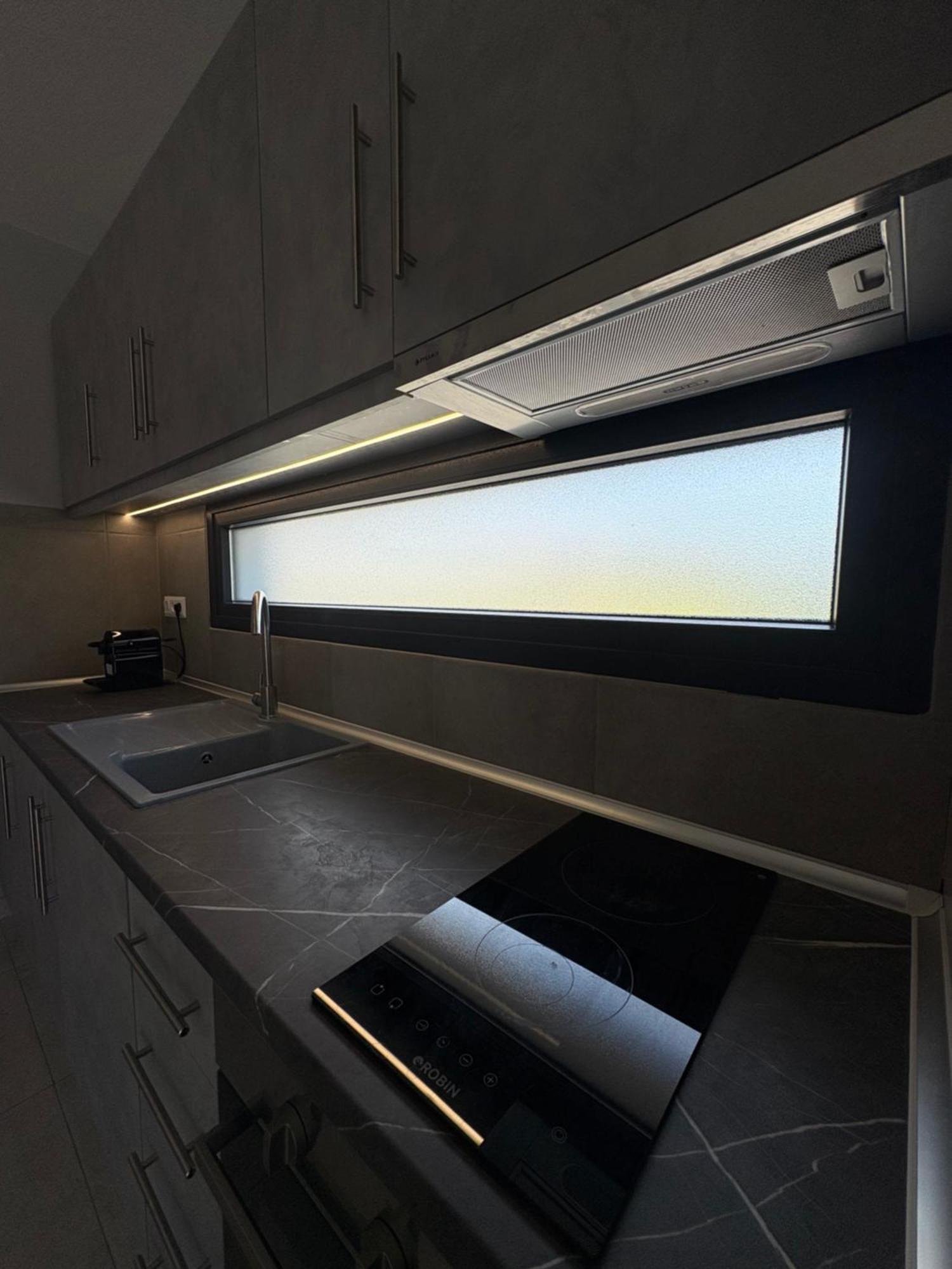 Elinor Apartments Flogita Extérieur photo