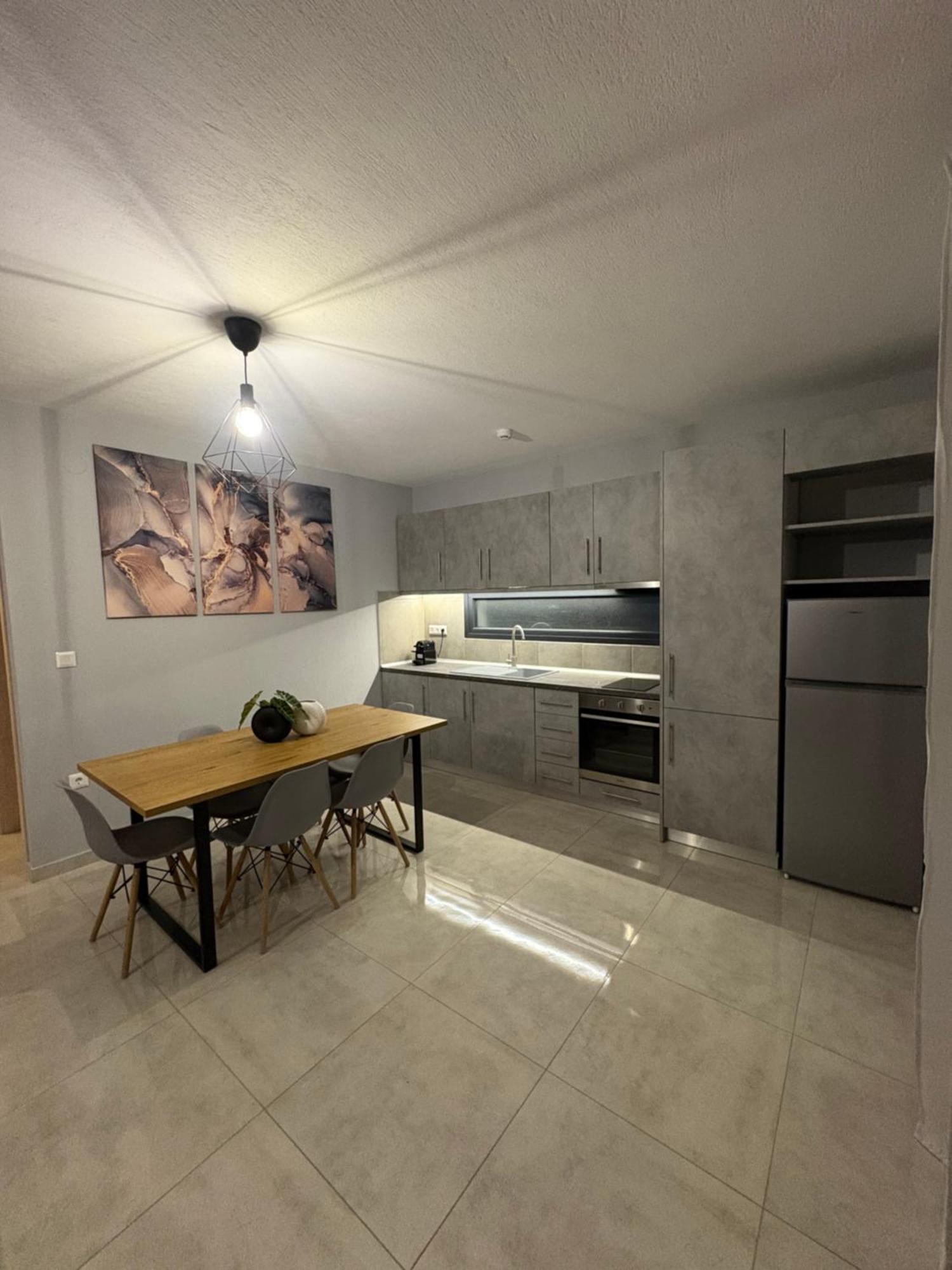 Elinor Apartments Flogita Extérieur photo